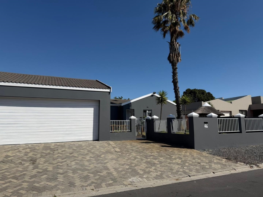 4 Bedroom Property for Sale in Milnerton Ridge Western Cape